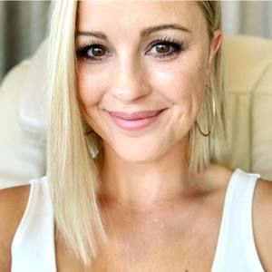 Meet your Posher, Deanna